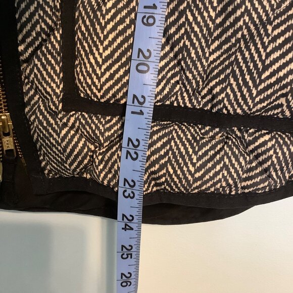 J. Crew Women’s Herringbone Puffer Down Vest Size XS Black Cream Full Zip Quilte - Picture 4 of 11